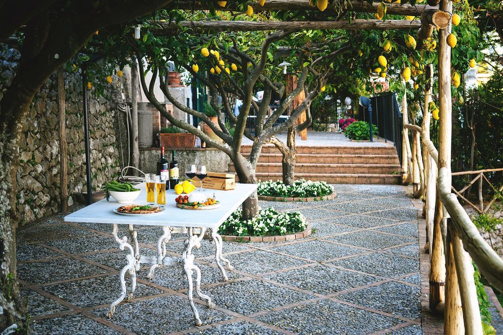 Sea View Villa In Ravello With Lemon Pergola, Gardens And Jacuzzi - Ideal For Elopements المظهر الخارجي الصورة
